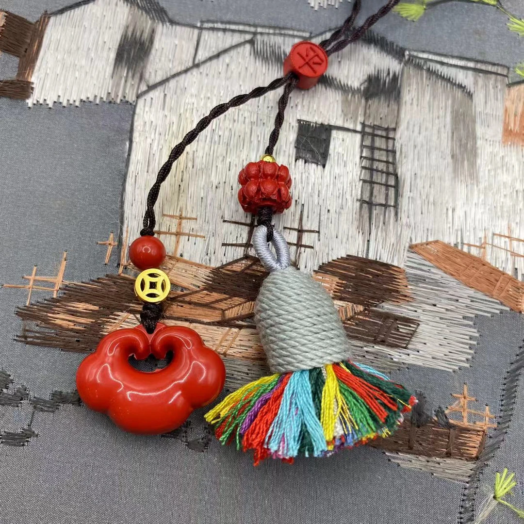 含辰砂工艺品高含量朱砂红砂设计款祥云如意锁毛球手机挂爆款送礼