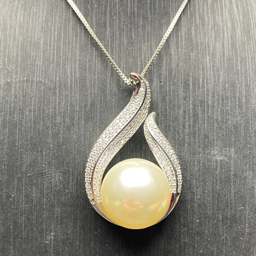 铜合金锆石吊坠 D6H-68004白珠吊坠奢华别致时尚精致