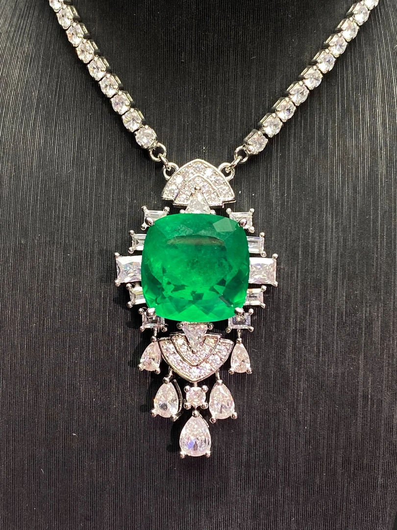 铜合金合成锆石吊坠 D2R-2002绿色项链坠链复古奢华时尚气质豪华