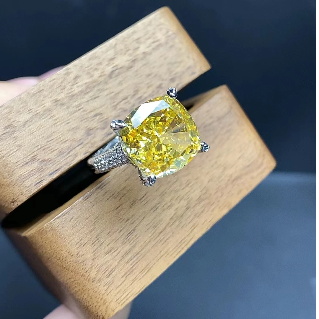 铜合金合成锆石戒指 HJ8S-88095黄方糖戒指气质镶嵌经典高贵