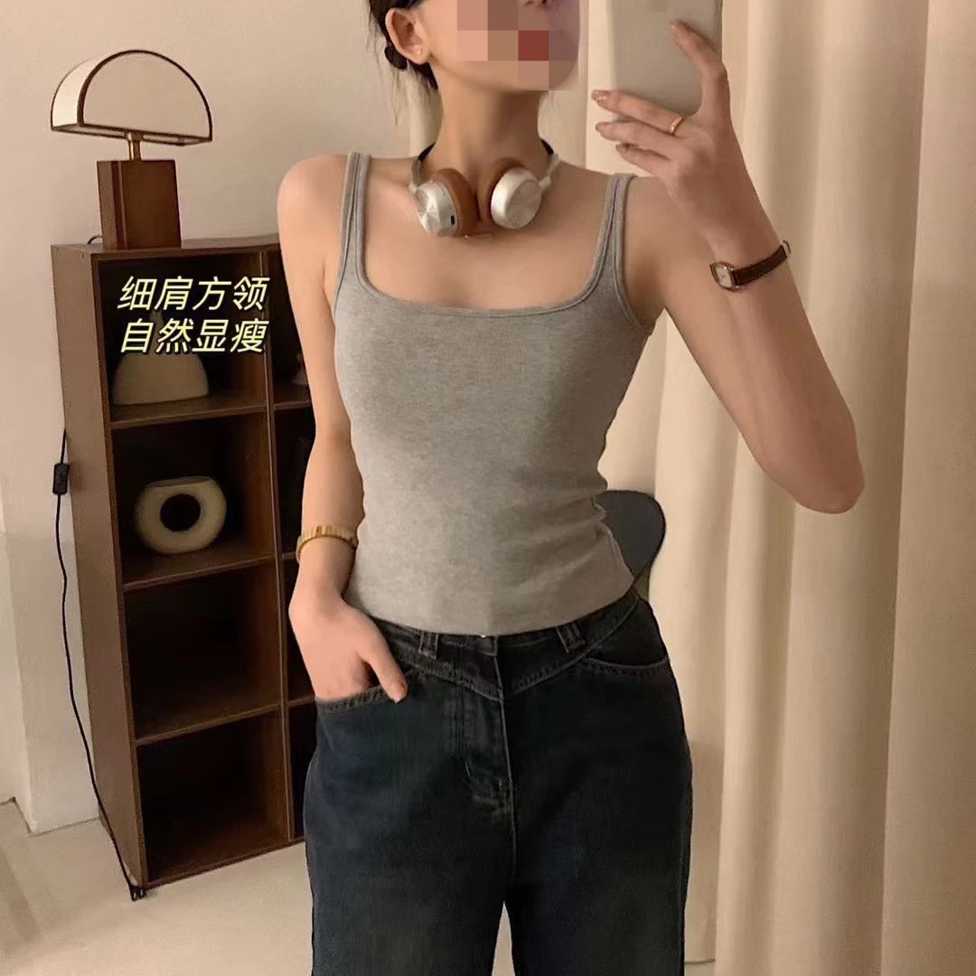 长款固定杯粗肩带内搭方领吊带背心