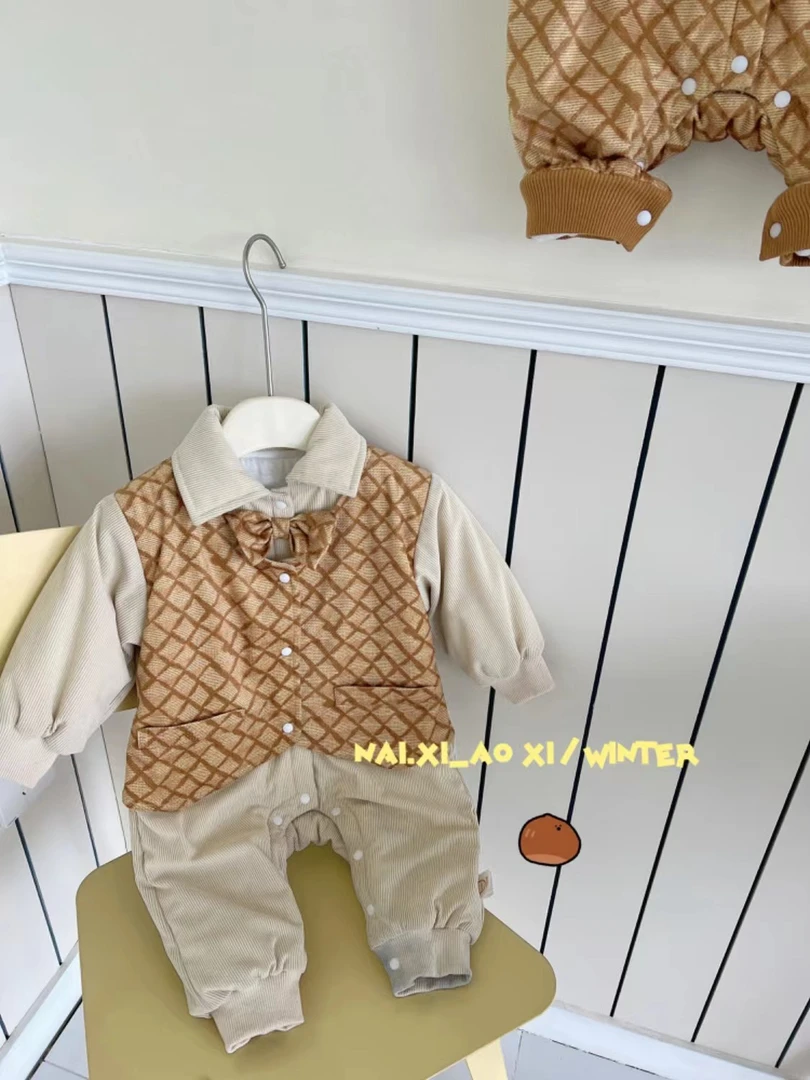 小西8001—1碎花连体衣（以直播衣服为准婴幼儿衣服