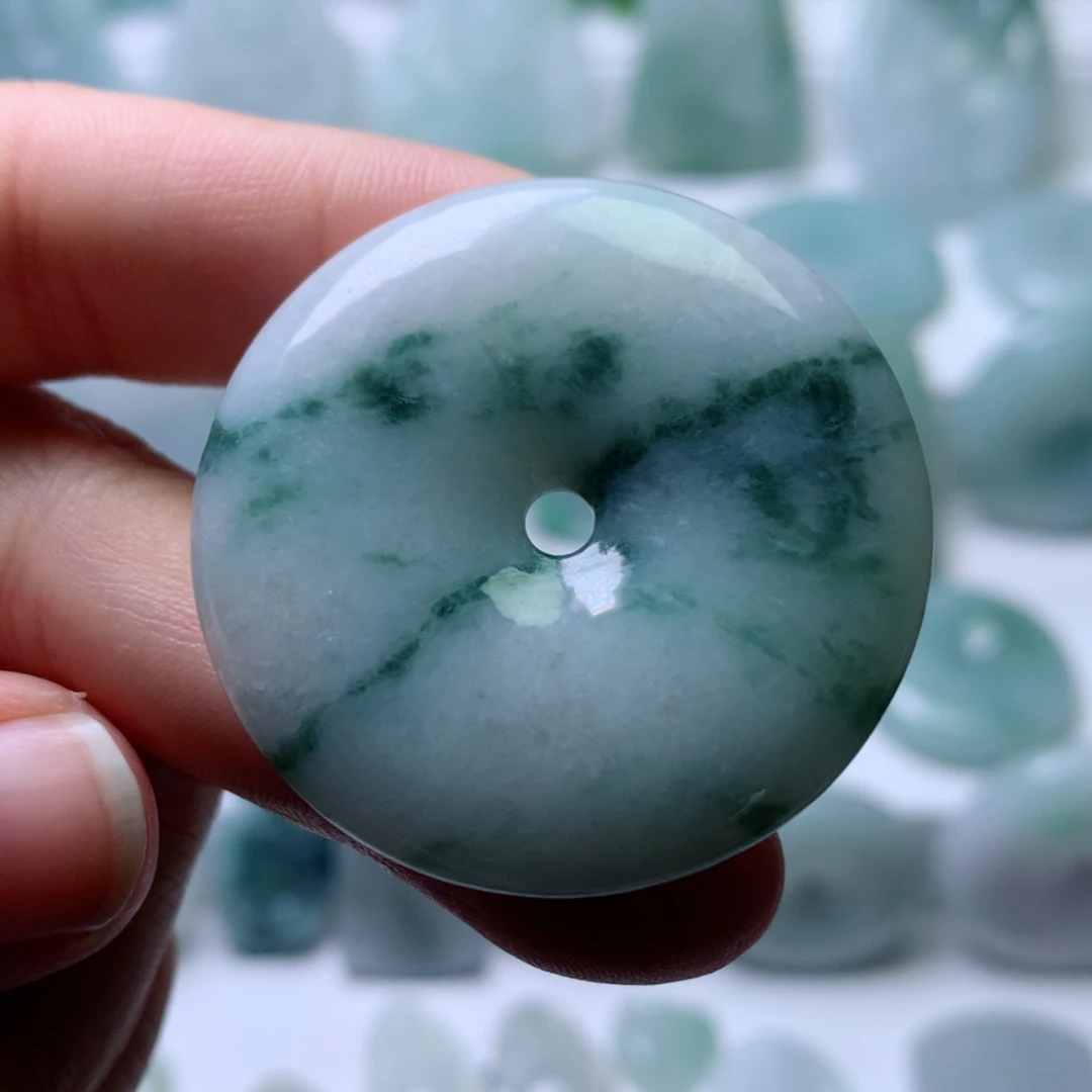 【闪购商品】翡翠吊坠(不含链)未镶嵌宽*
