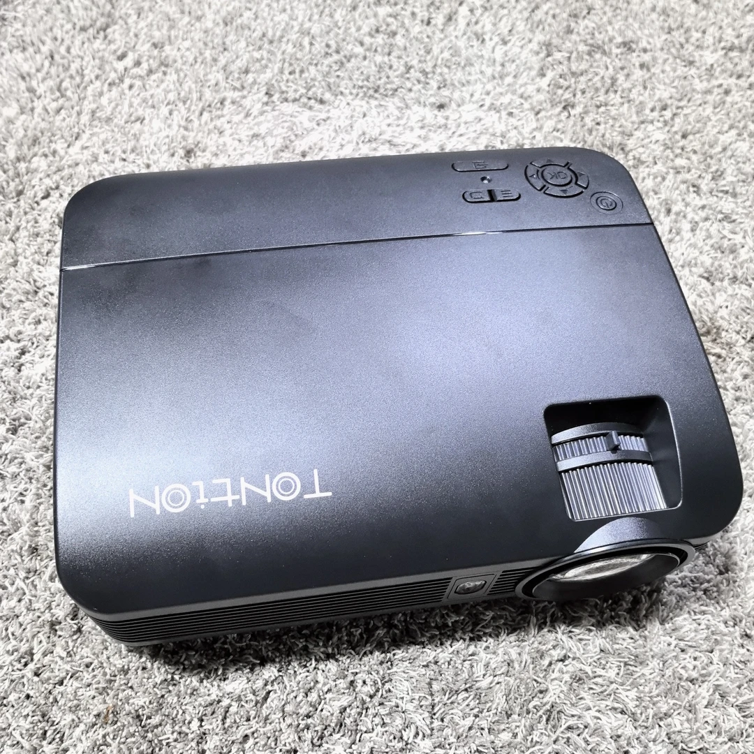 准新品  【标】LCD投影仪 1080P高清视频投影机 V6黑色【不带系统】