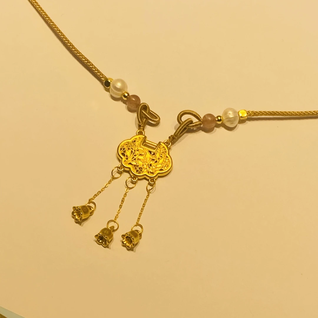 【陆陆专享】足金饰品  璎珞铃铛锁包 赠编绳 555160