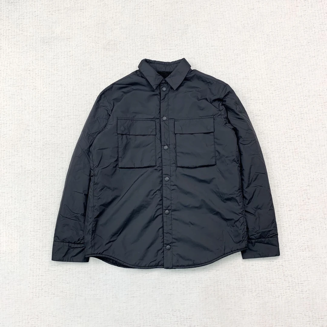 全新未使用  MONCLER 蒙口 经典logo百搭黑色羽绒服2码编码xb2947