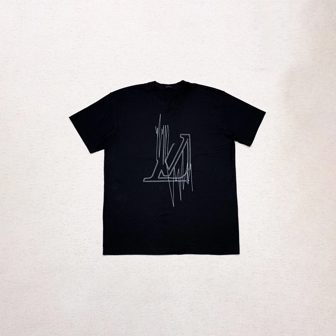 全新未使用  Louis Vuitton lv 经典大logo短袖l码编码xb1526