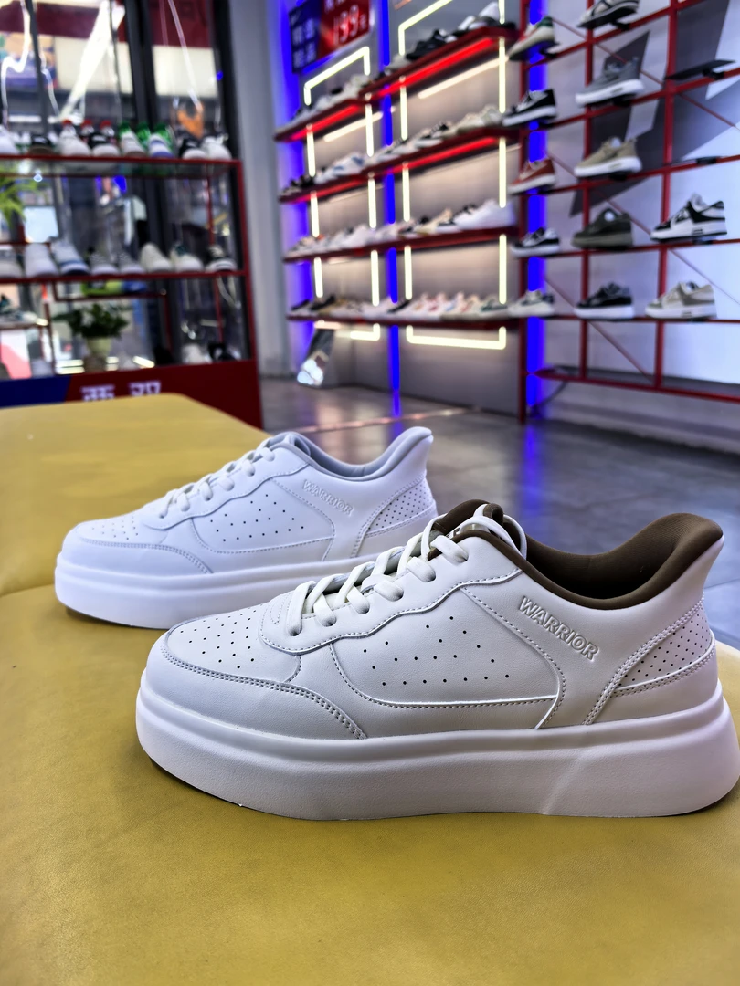 男士轻质回弹时尚厚底百搭免手提板鞋