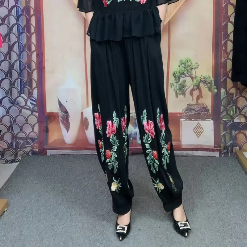 【爱漂亮】时尚夏季休闲宽松大码灯笼裤显瘦绣花9506款妈妈装洋气