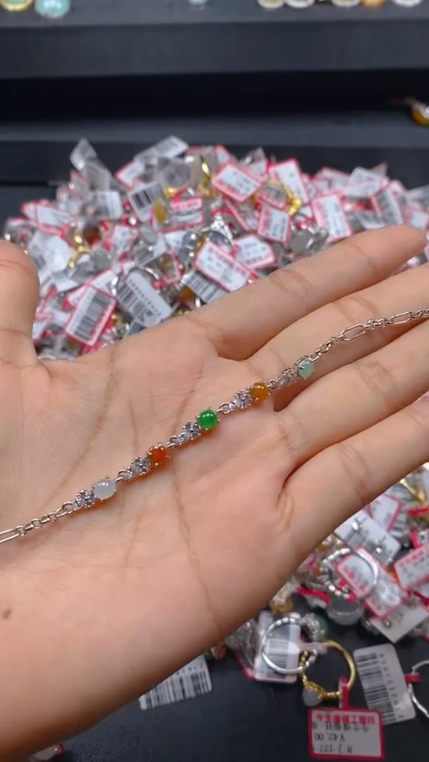 【闪购商品】翡翠手链未镶嵌0262698054