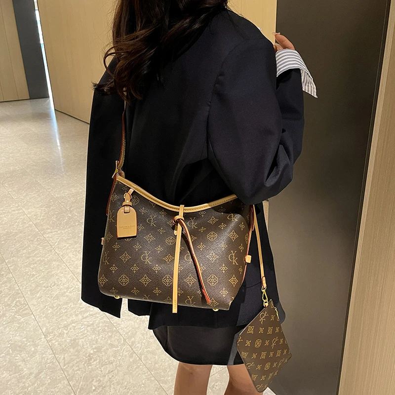 托特包经典百搭定制款机场包时尚韩版通勤包简约休闲单肩斜挎包