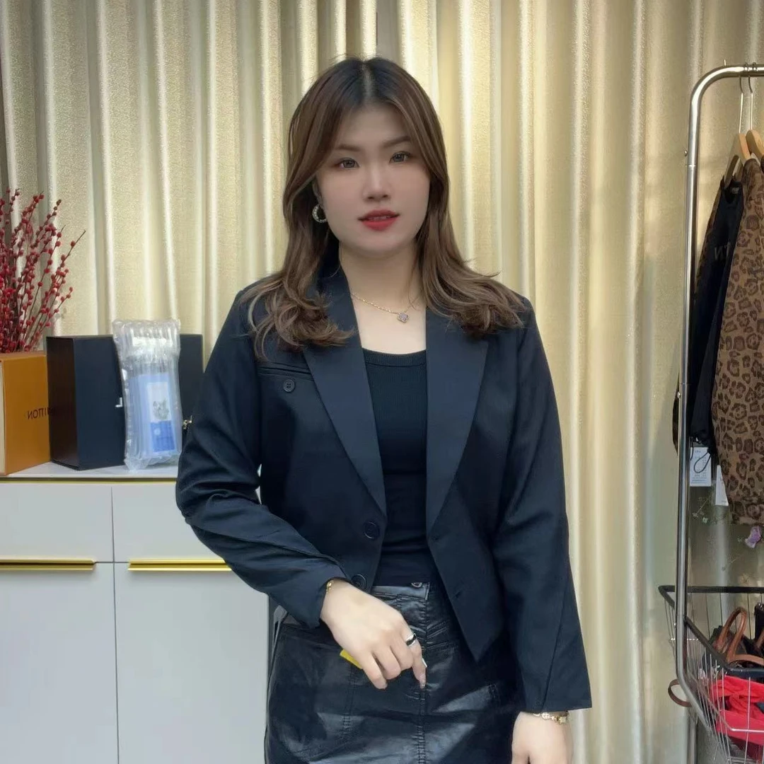 小鑫肝@现货浮力重工翻领小装饰抽绳气质百搭西装短外套 815