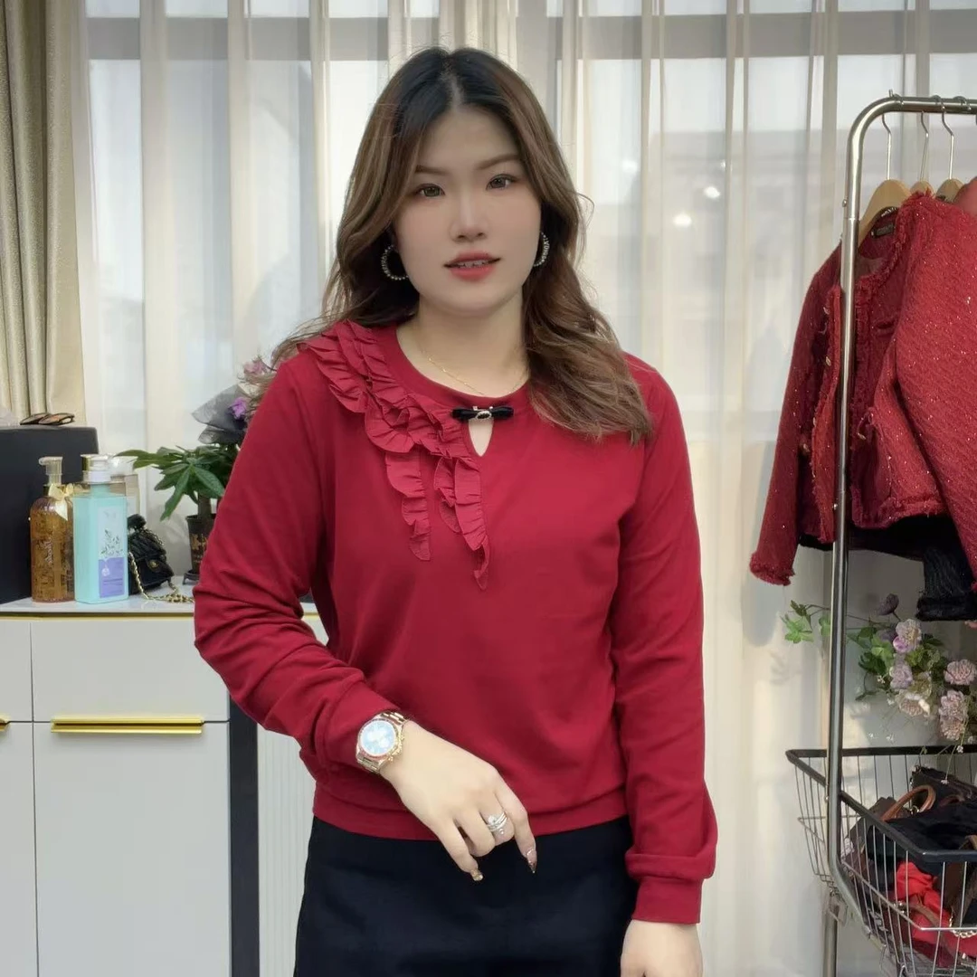 小鑫肝@秋季新款重工蕾丝花边镂空小装饰气质百搭正肩卫衣 8839