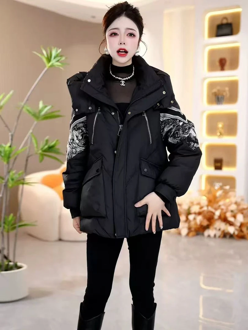 妈妈大码连帽羽绒服2024年新款冬季小个子时尚保暖女装白鸭绒外套