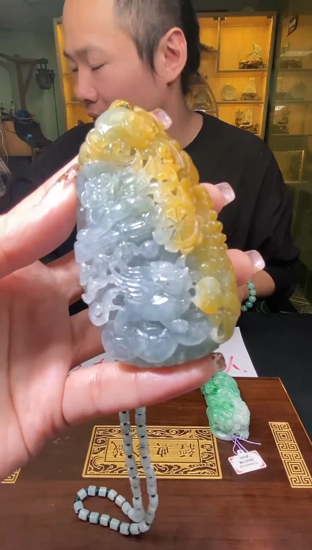 【闪购商品】翡翠颈饰未镶嵌000000131