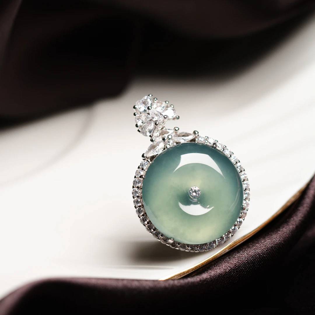 翡翠高冰平安扣圆形吊坠天然A货古风古典民族风冰透复古国风轻奢