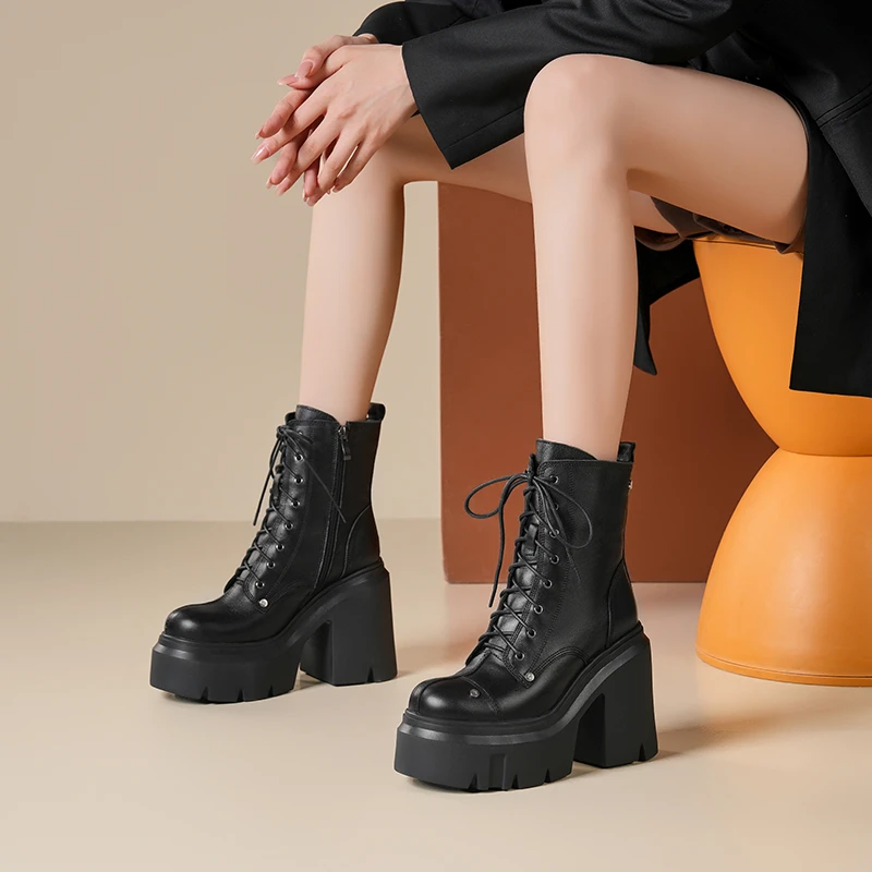 12cm内增高马丁靴秋冬加绒小个子粗跟厚底超高跟松糕底黑色短靴女