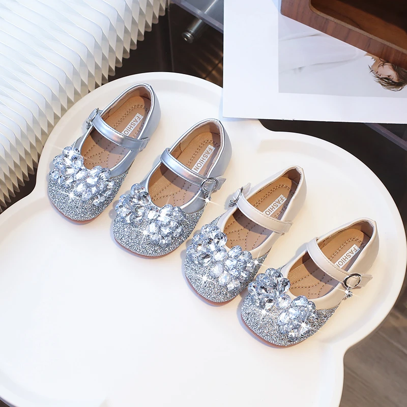 【洋洋童鞋】女童时尚精致满天星蝴蝶结凉鞋舒适软底童鞋