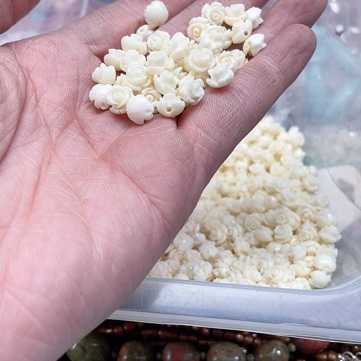玛瑙/玉髓珠宝半成品未镶嵌50个8mm玫瑰花
