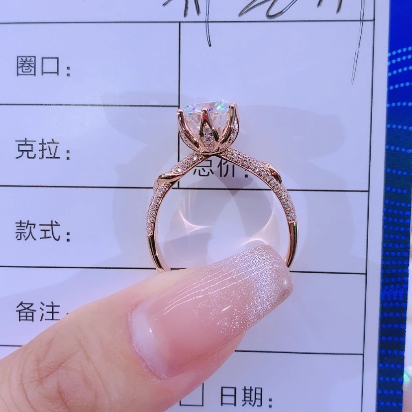 【闪购商品】合成碳硅石（莫桑石）戒指/指环18K金镶嵌