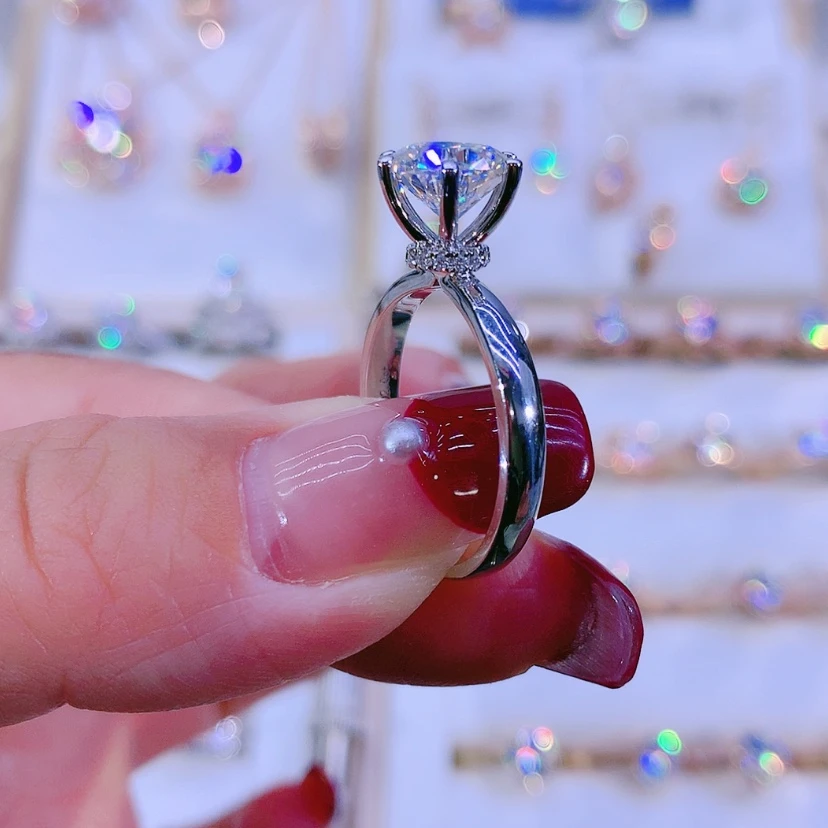 【闪购商品】合成碳硅石戒指/指环18K金镶嵌?****?