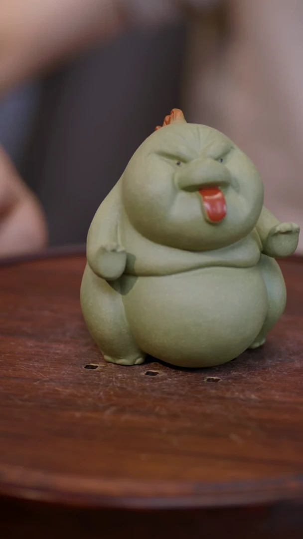 【闪购商品】紫砂茶宠小哥斯拉，，