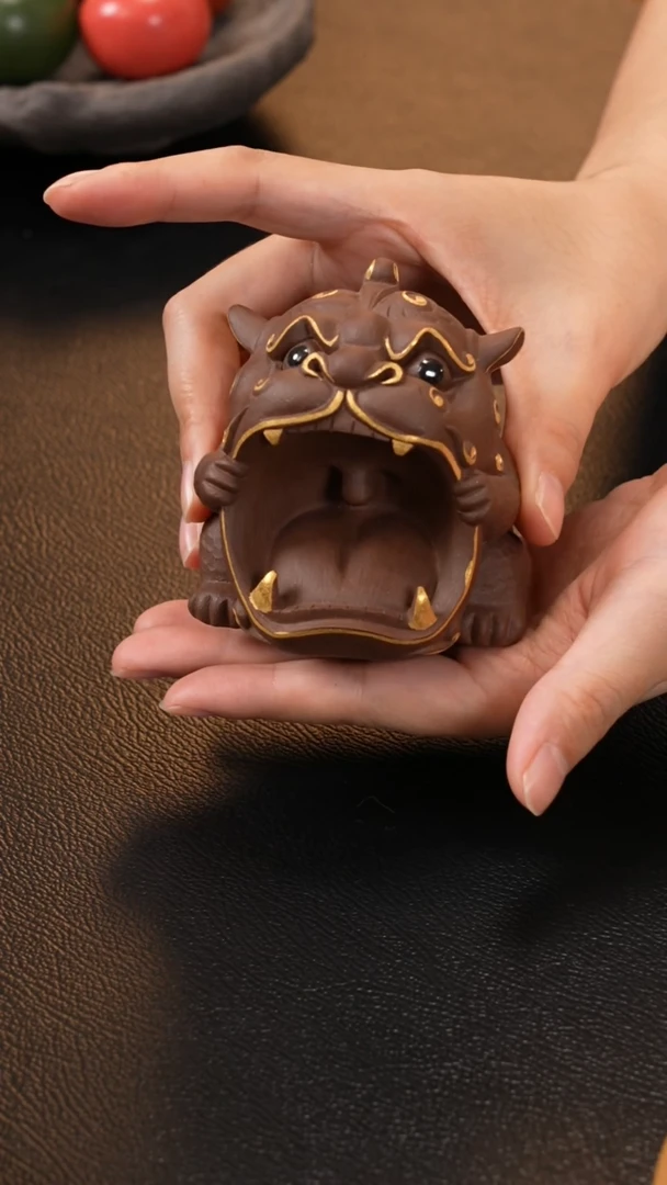 【闪购商品】紫砂茶宠嘴大吃四方（描金）