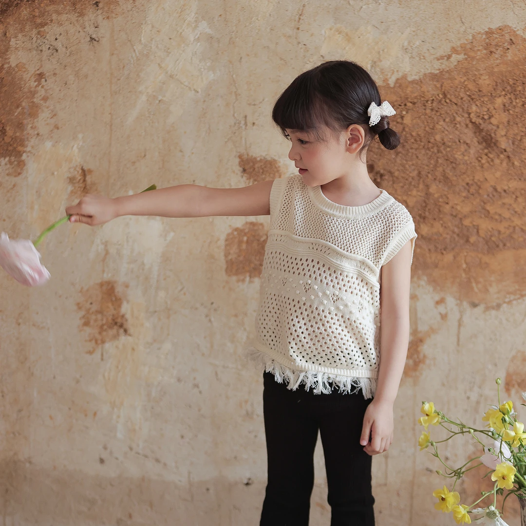 初煦 24春夏女童小众流苏针织背心套头 儿童叠穿镂空无袖马甲上衣