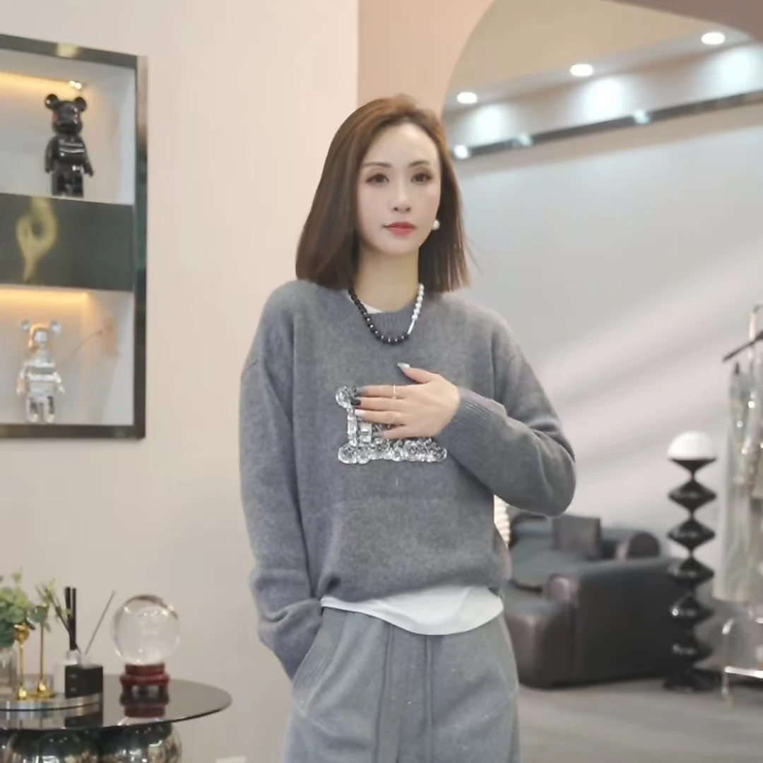 熙薇休闲毛衣【蝴蝶心结】冬季新款时尚气质圆领上衣F7318