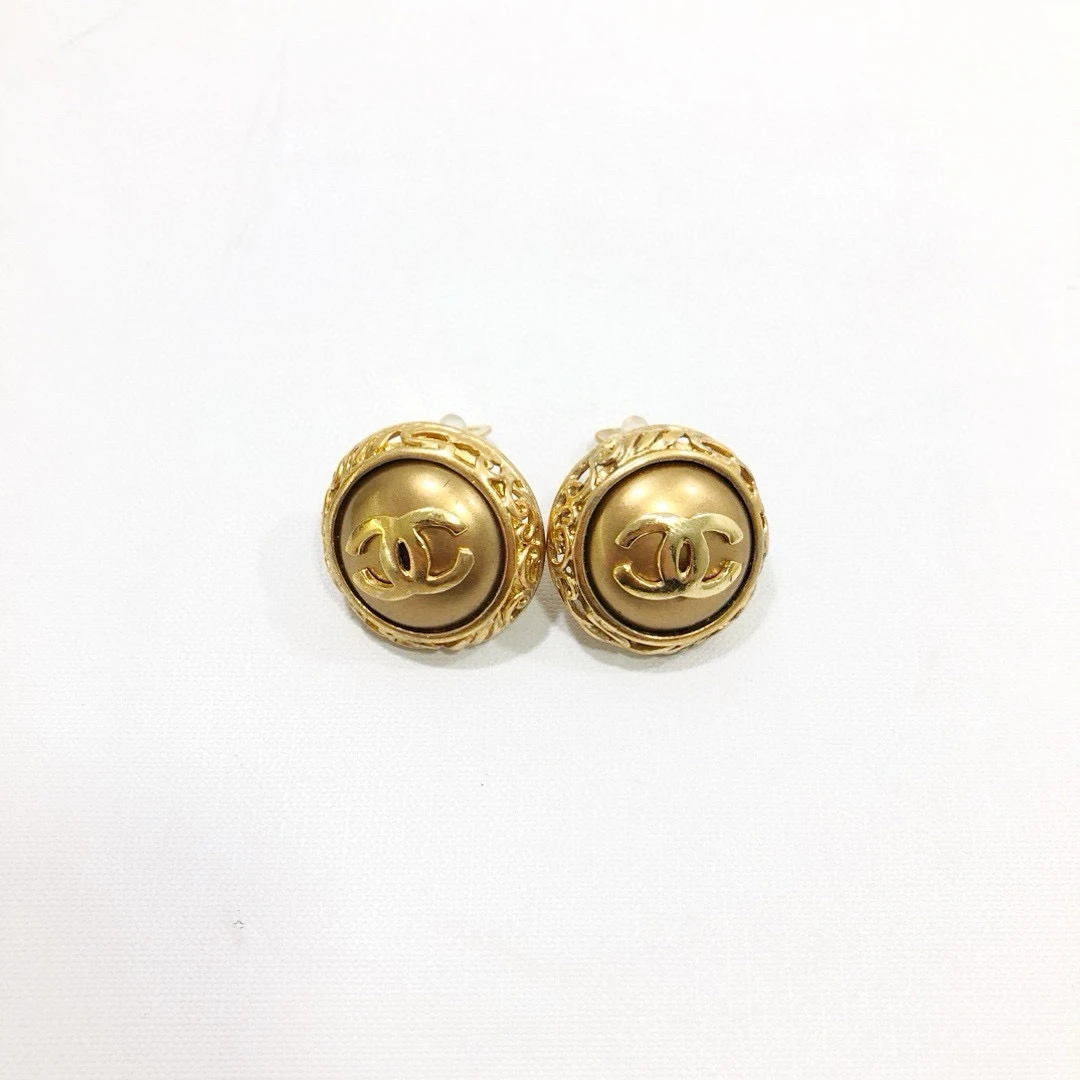 95新 Chanel/香奈儿 金色vintage双C耳夹3cm*3cm/公价8800