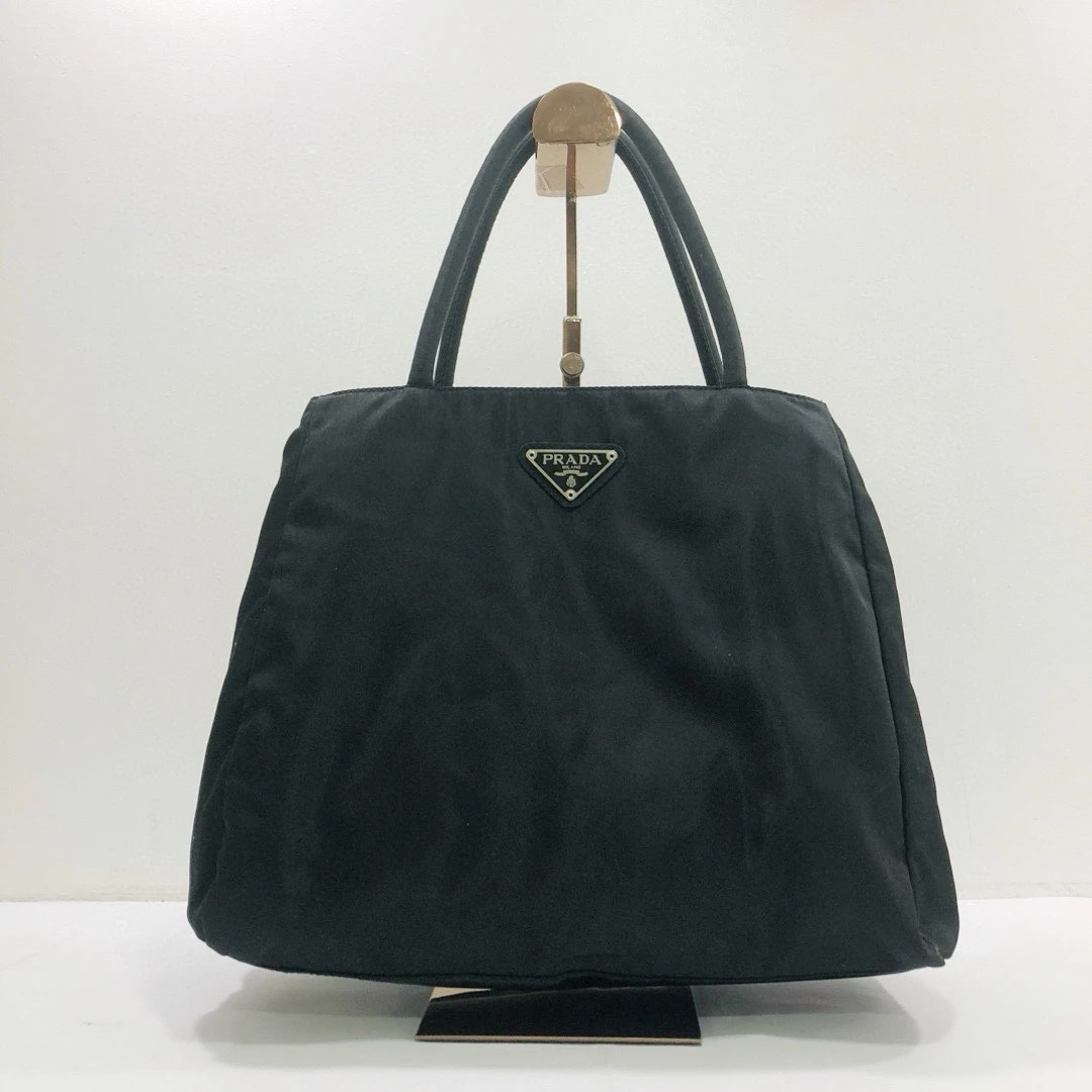 95新 Prada/普拉达 黑色降落伞材质手提包/公价11800