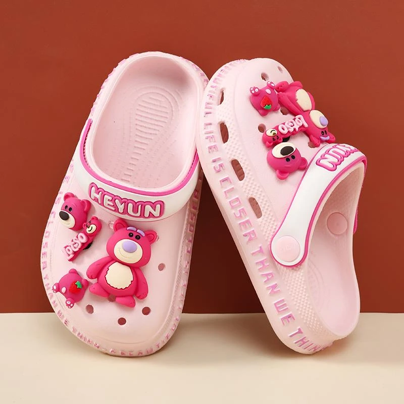 儿童洞洞鞋女童凉鞋夏季草莓熊拖鞋防滑室内凉拖鞋女孩外穿沙滩鞋