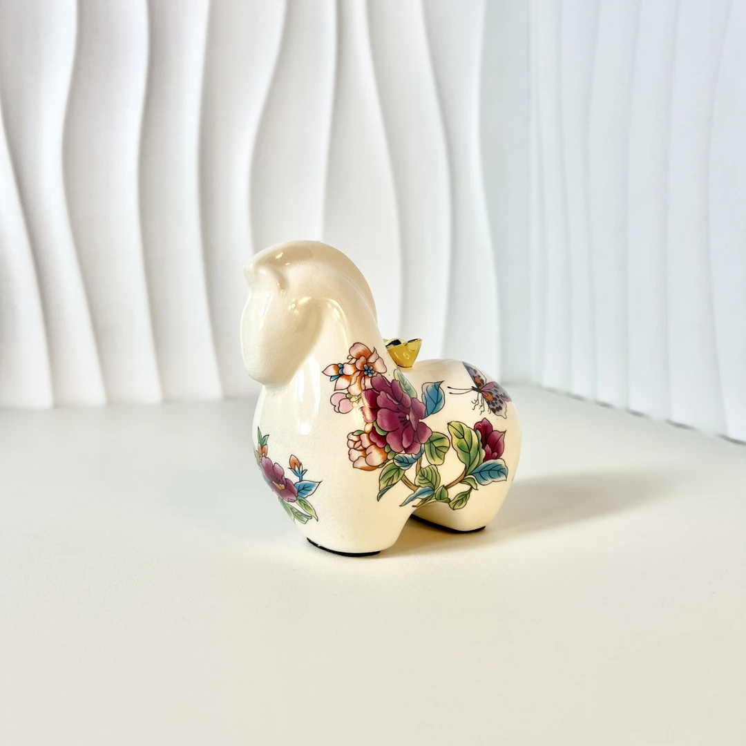【闪购商品】 F35马上有前欧式印花描金开片创意陶瓷马摆件2135