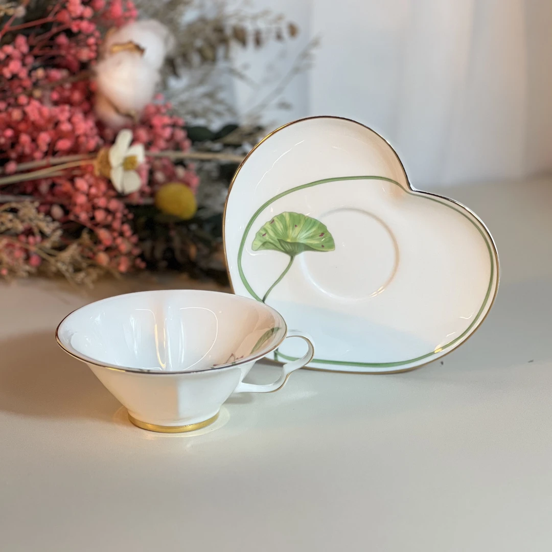 N11轻奢VANKEYABAO桃心型荷花描金轻奢骨瓷咖啡杯  2298
