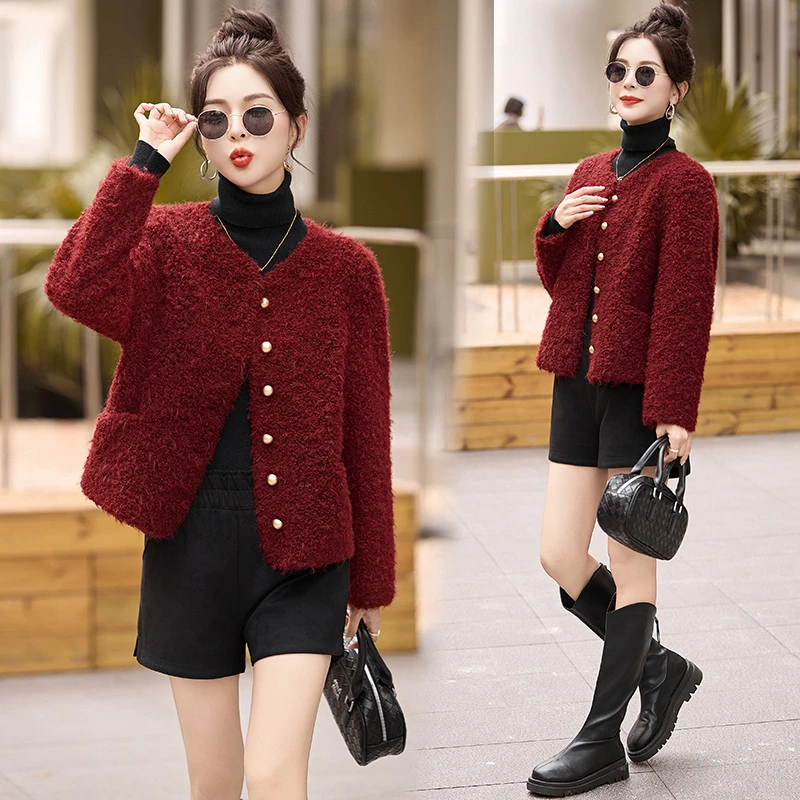 气质小香风2025冬季个性时尚百搭显瘦皮毛一体毛绒短款加厚外套潮