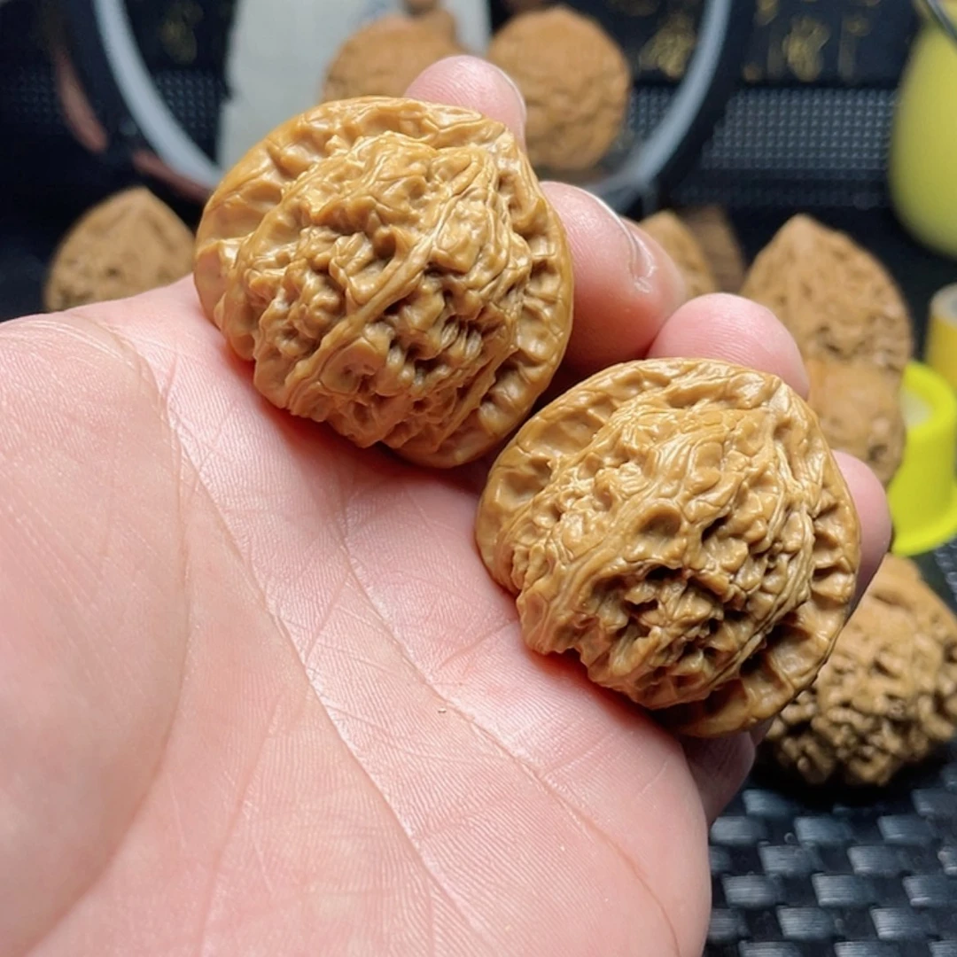 【闪购商品】文玩核桃把件张*峰