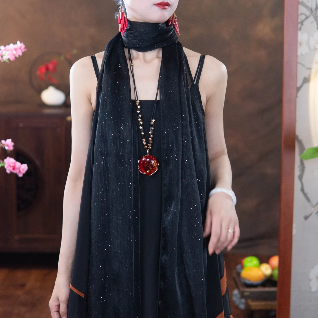 春季新品女士精致时尚闪亮披肩丝巾P0323