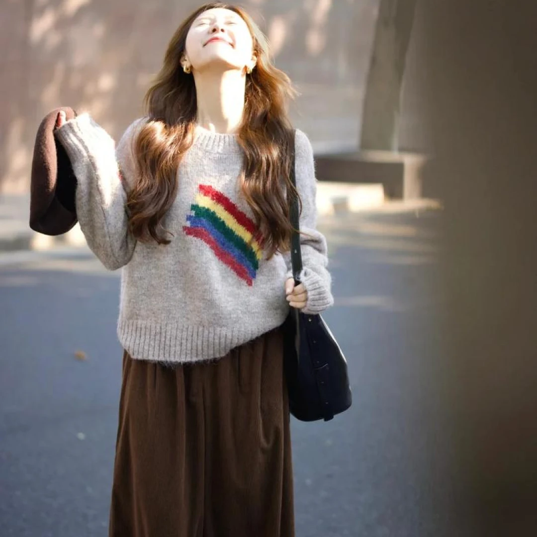 秋冬一整套女慵懒风彩虹条纹圆领毛衣女搭配灯芯绒裤子两件套装潮