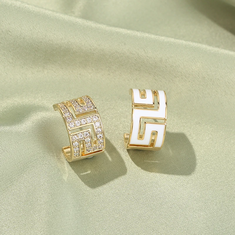 铜合金耳饰 耳钉C型满钻AB款小众设计轻奢高级感耳环百搭气质大气