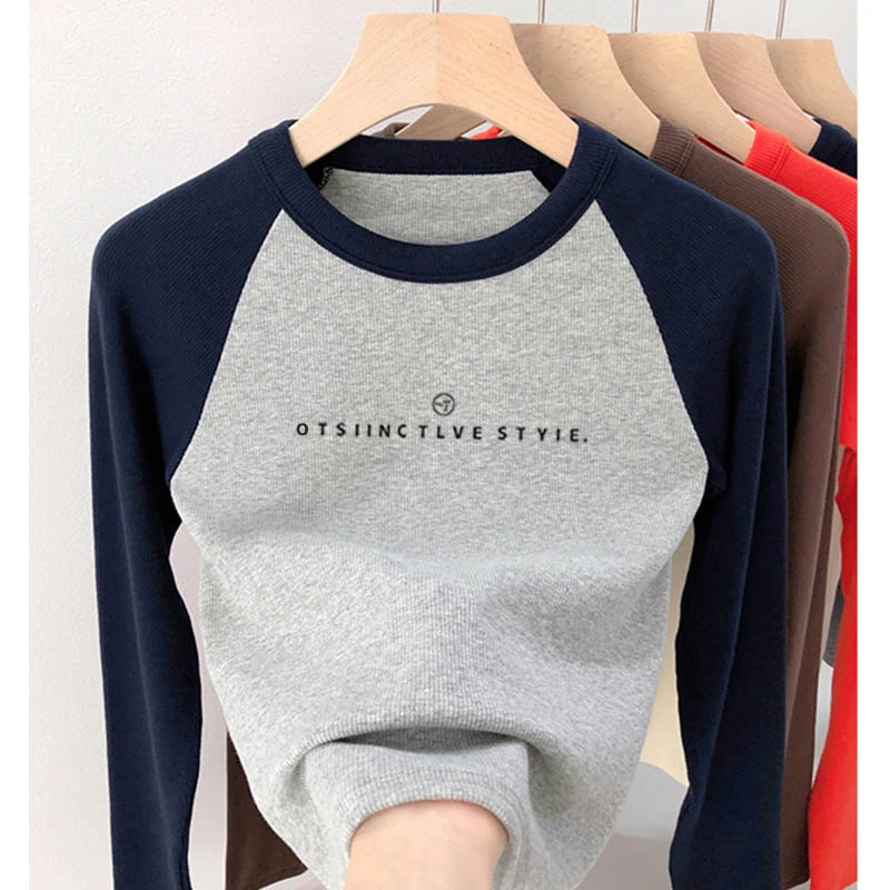 秋冬新款插肩长袖t恤女时尚显瘦拼色印花保暖内搭圆领打底衫上衣