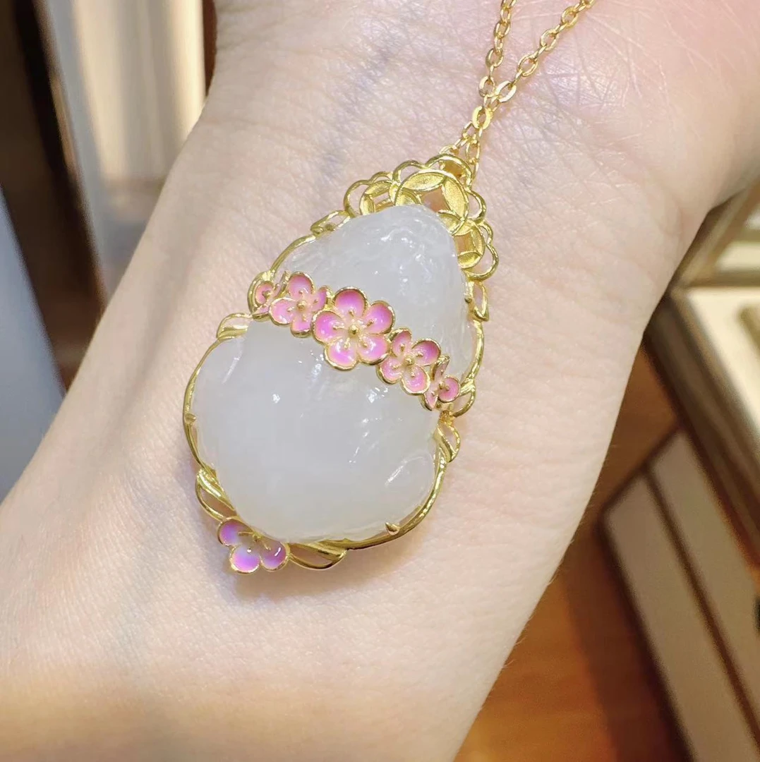 18K金镶嵌和田玉高货白玉锦上添花貔貅HNZ4029