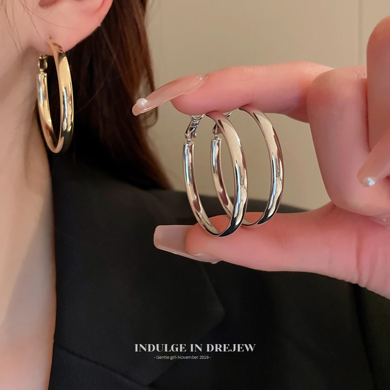 铜合金耳饰 法式金属圆圈耳圈素圈耳环新款潮小众气质耳饰女