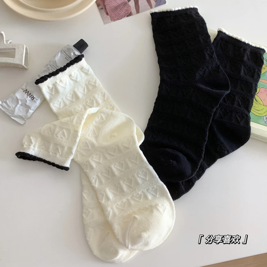 袜子女中筒袜日系甜美夏季薄款简约jk爱心ins潮长筒黑白色堆堆袜