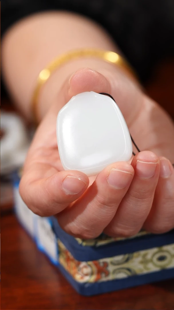 【闪购商品】和田玉颈饰未镶嵌23