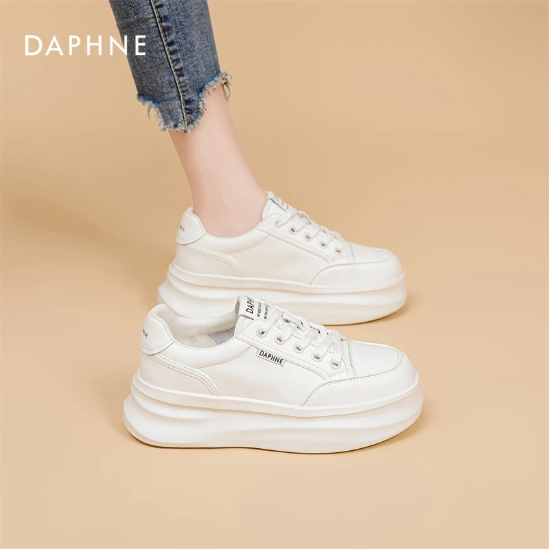达芙妮圆头厚底小白鞋女2025新款时尚百搭增高潮流ins运动休闲鞋