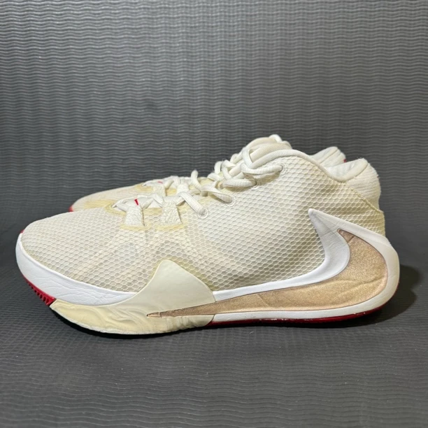 9新 42码 耐克字母哥1 中帮篮球鞋