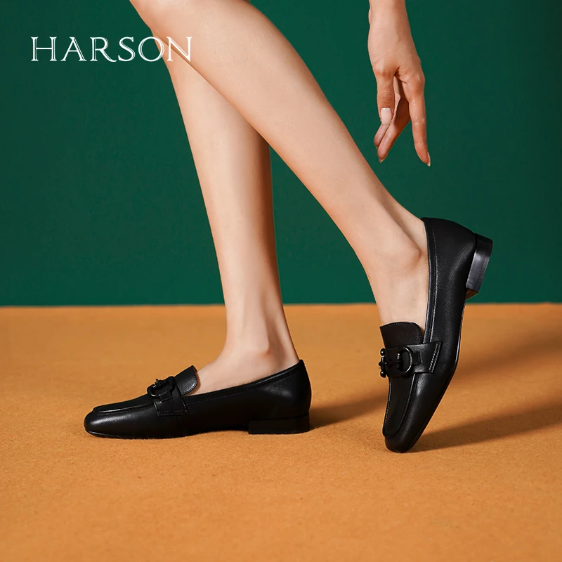 Harson/哈森哈森秋季新款日常休闲方跟方头乐福鞋饰扣女单鞋