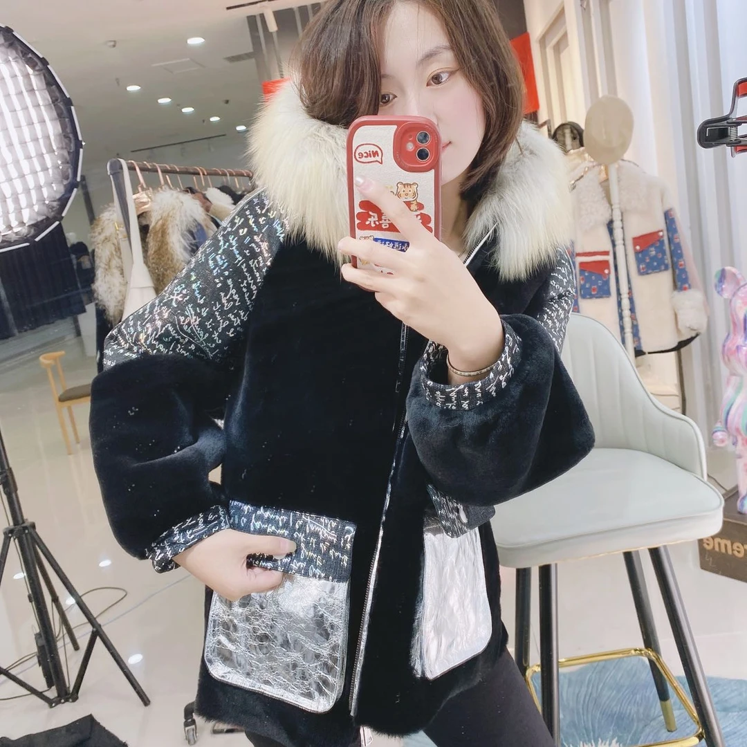 2221秋冬新款连帽带帽皮草时尚皮毛一体女外套都市领淑女名媛范