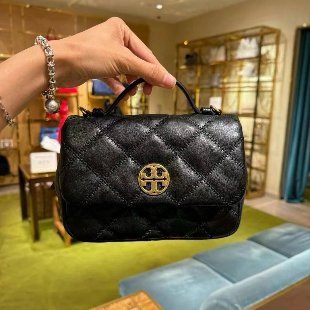TORY BURCH/汤丽柏琦小号黑金菱格Willa方胖子链条包(20*17cm)