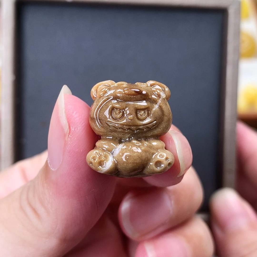 琥珀珠宝奇石未镶嵌霜**晨
